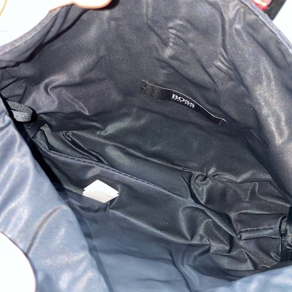 Hugo Boss Unisex Toiletry Pouch / Cosmetic Bag - Picture 5 of 6